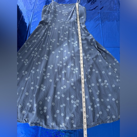 GAP Blue Floral Dress - Picture 6 of 9